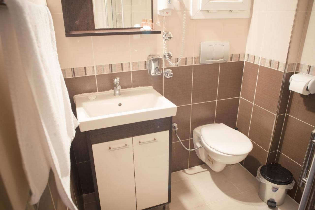 Yayla Hotel Izmir Værelse billede